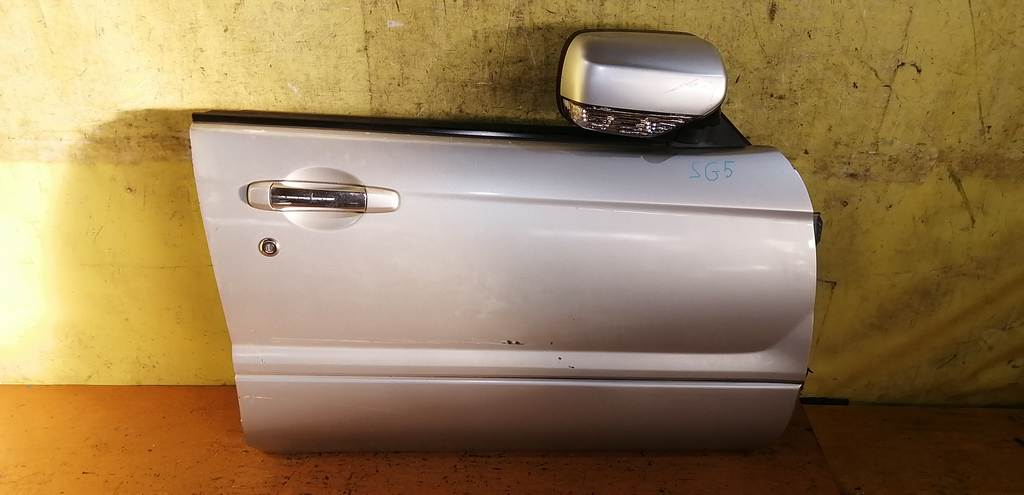 дверь Subaru Forester