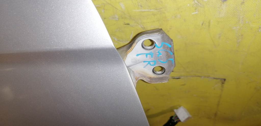 дверь Subaru Forester