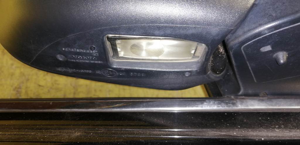 зеркало Volvo XC90