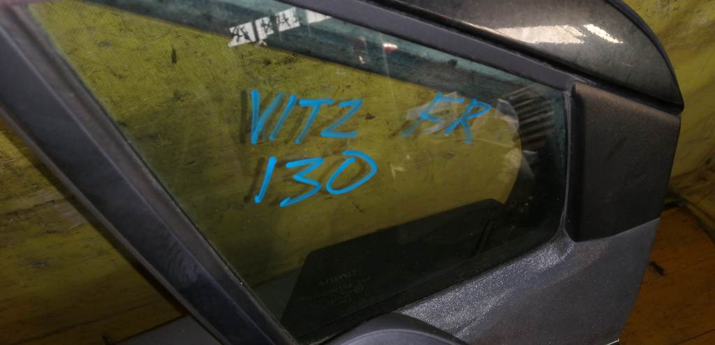 дверь Toyota Vitz