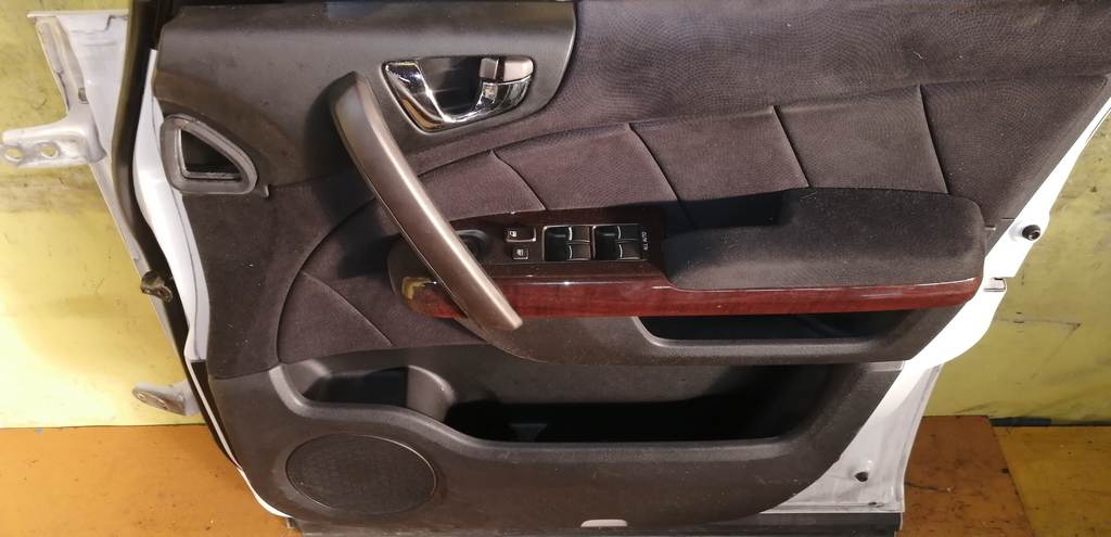 дверь Honda Elysion