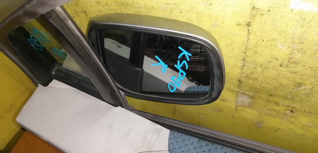 зеркало Toyota Vitz