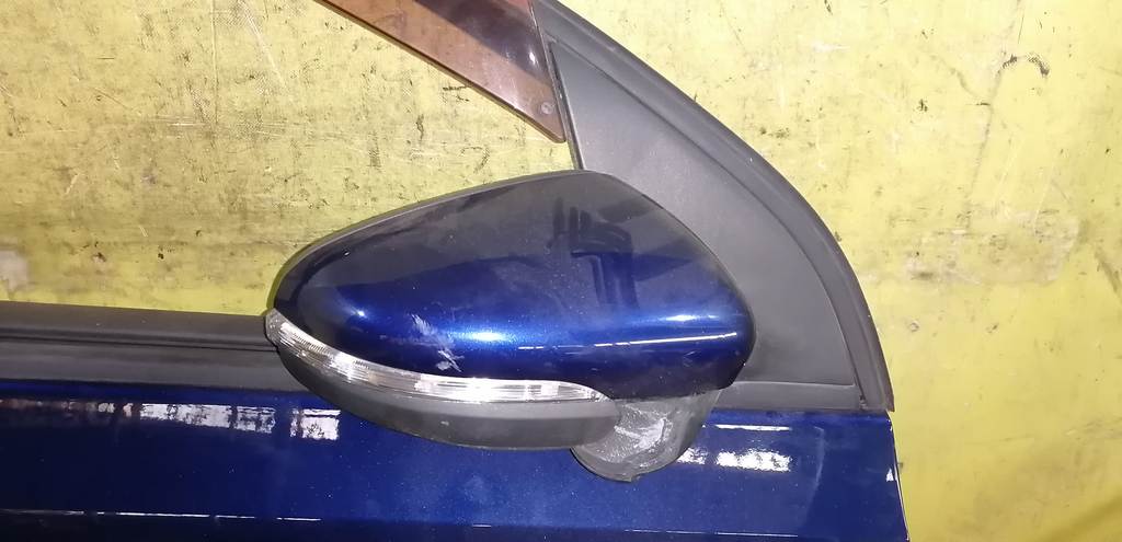 зеркало Volkswagen Golf
