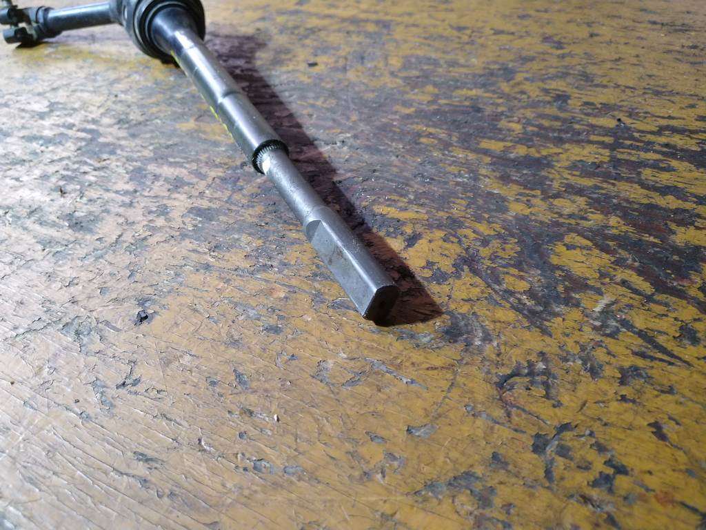 карданчик рулевой Nissan Presage