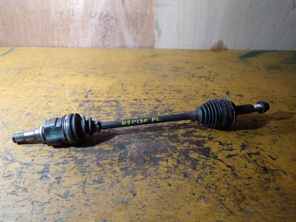 привод Toyota Vitz