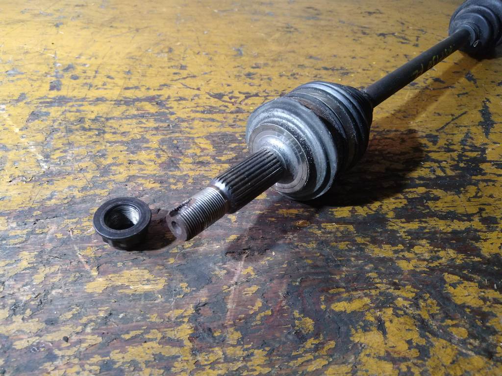 привод Toyota Vitz