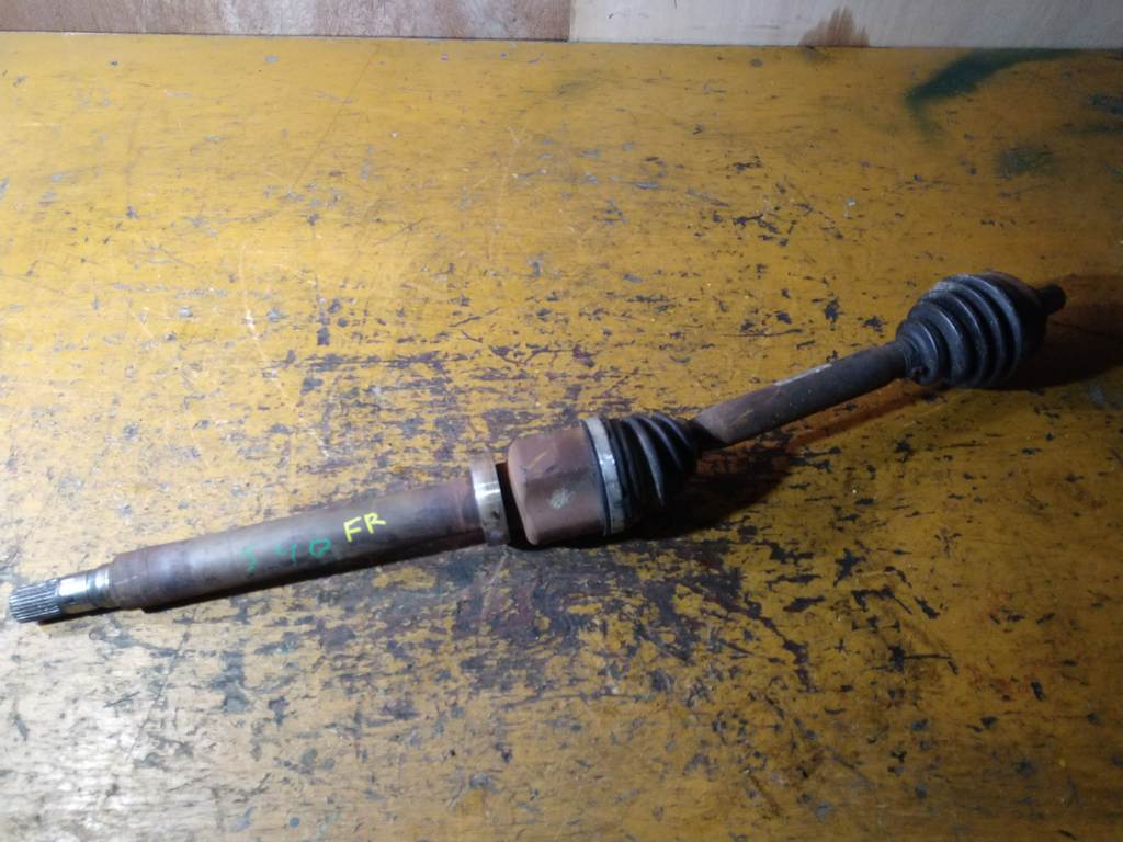 привод Volvo S40