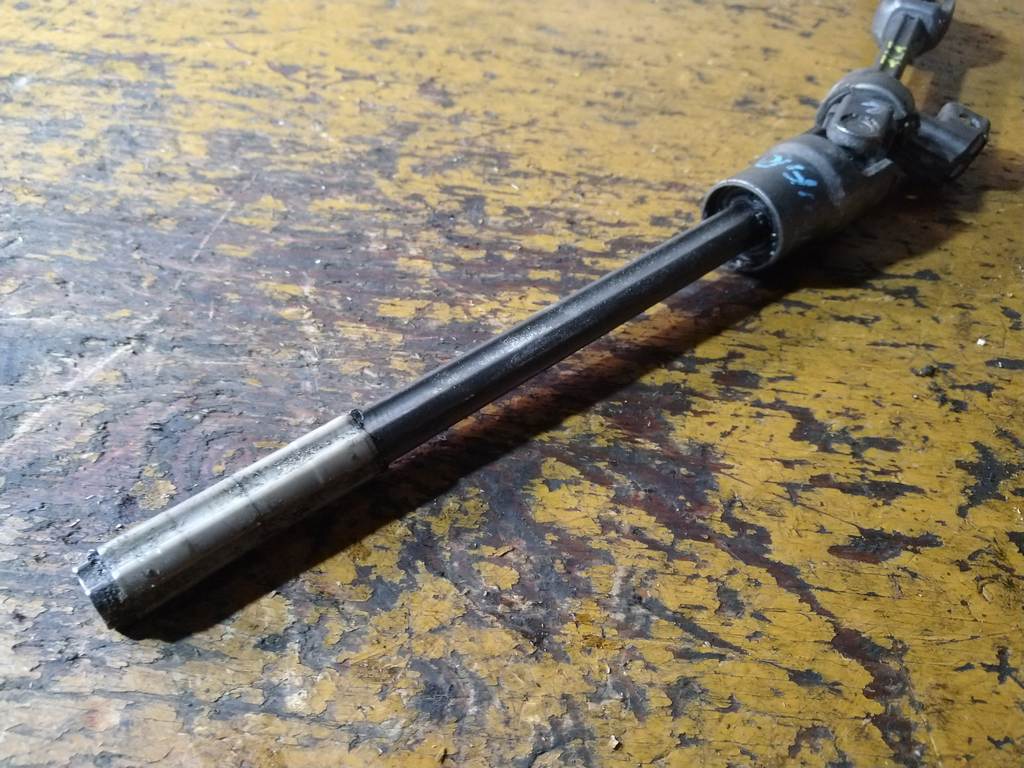 карданчик рулевой Volkswagen Touareg