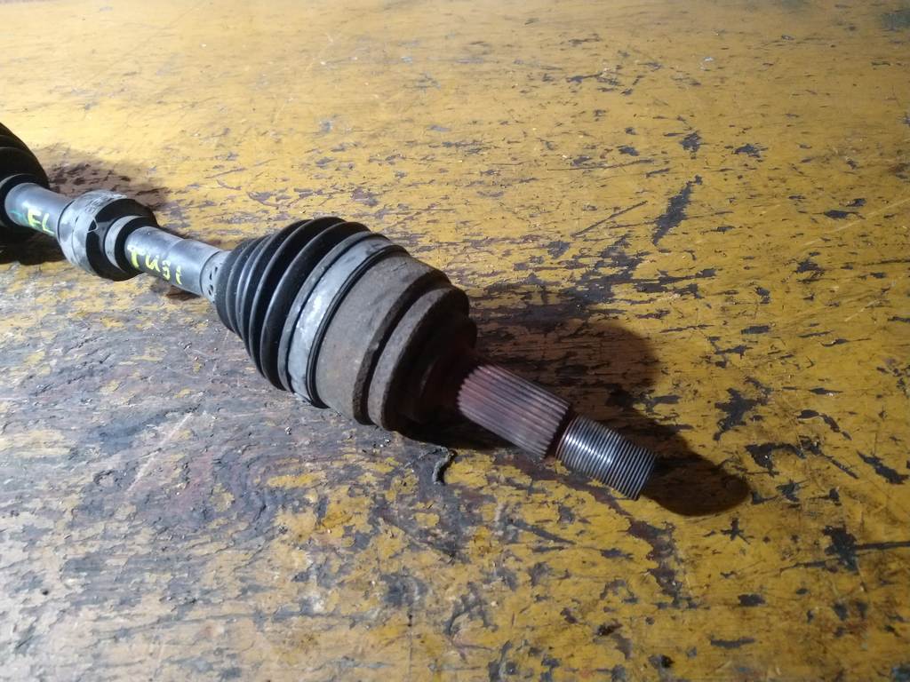 привод Nissan Presage