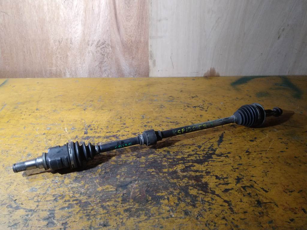 привод Toyota Vitz