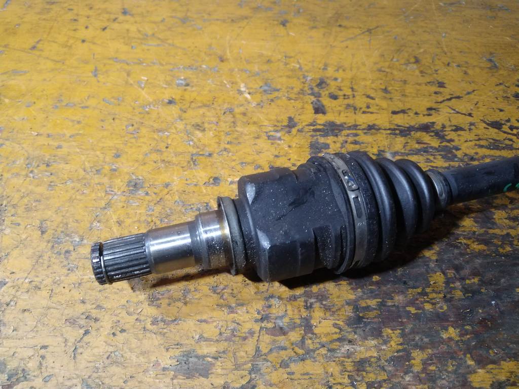 привод Toyota Vitz