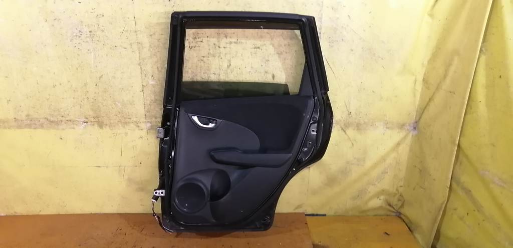 дверь Honda Fit