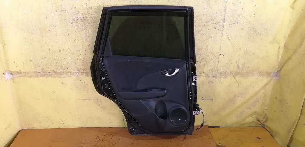 дверь Honda Fit
