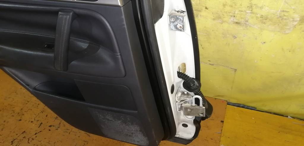 дверь Volkswagen Touareg