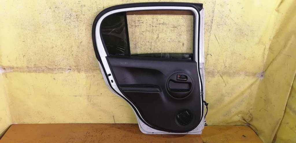 дверь Toyota Passo