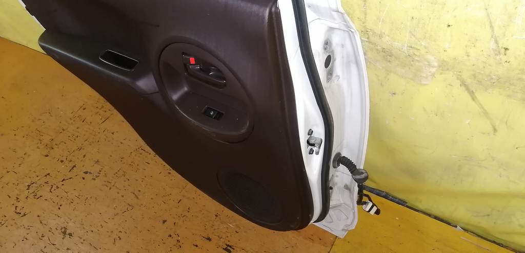 дверь Toyota Passo