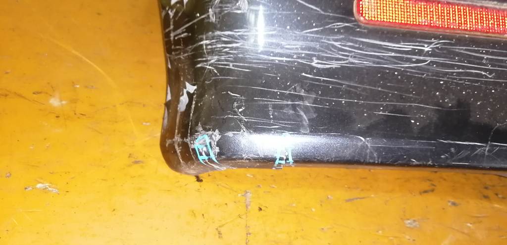 бампер Suzuki Palette