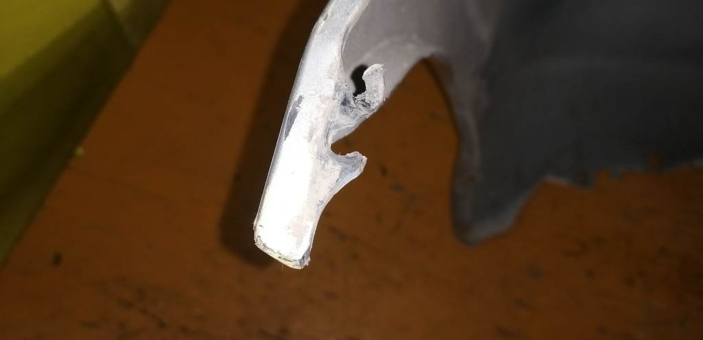 бампер Honda Fit