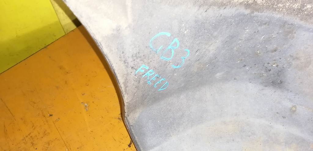 бампер Honda Freed