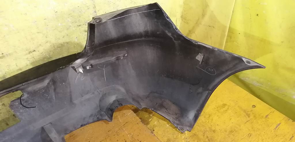 бампер Mazda Axela