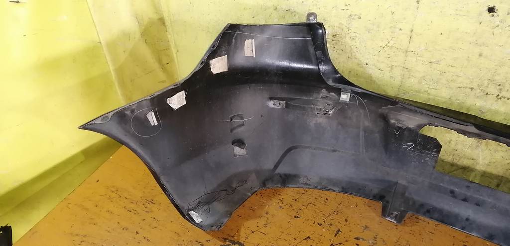 бампер Mazda Axela