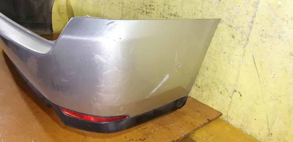 бампер Nissan Presage