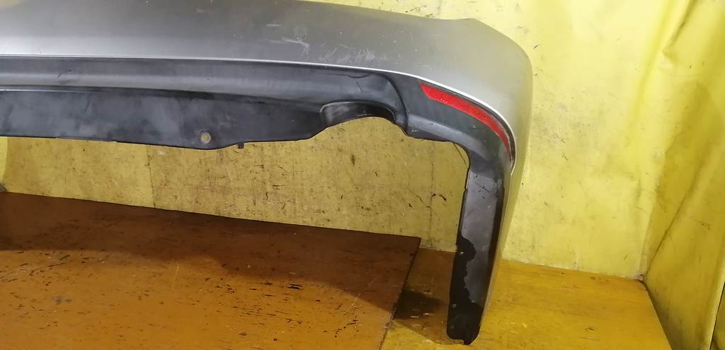 бампер Nissan Presage