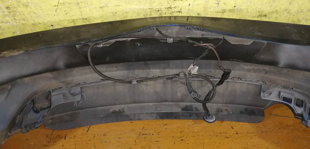 бампер Volkswagen Golf