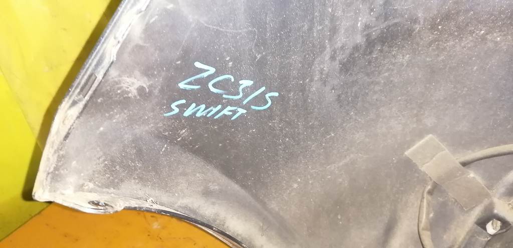 бампер Suzuki Swift