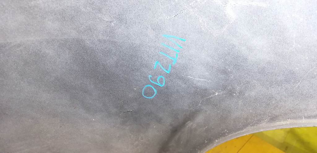 бампер Toyota Vitz