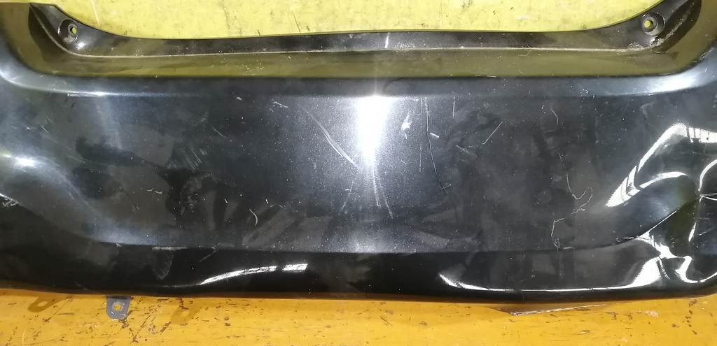 бампер Toyota Vitz