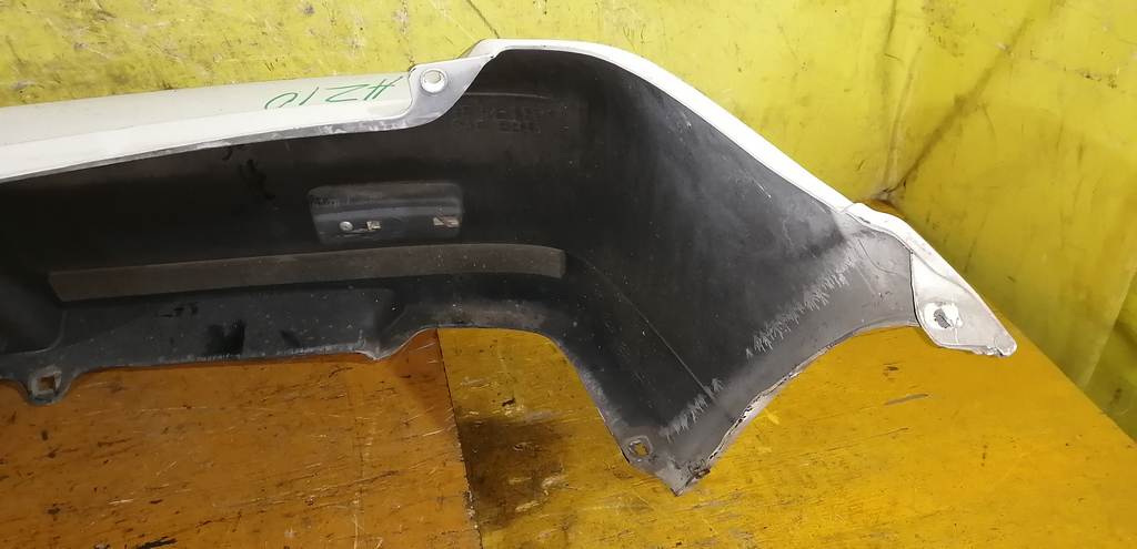 бампер Nissan Cube