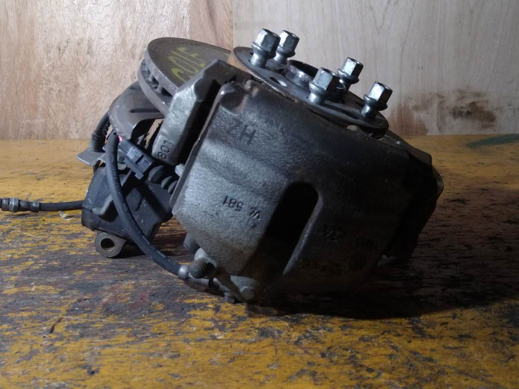 ступица Volkswagen Golf