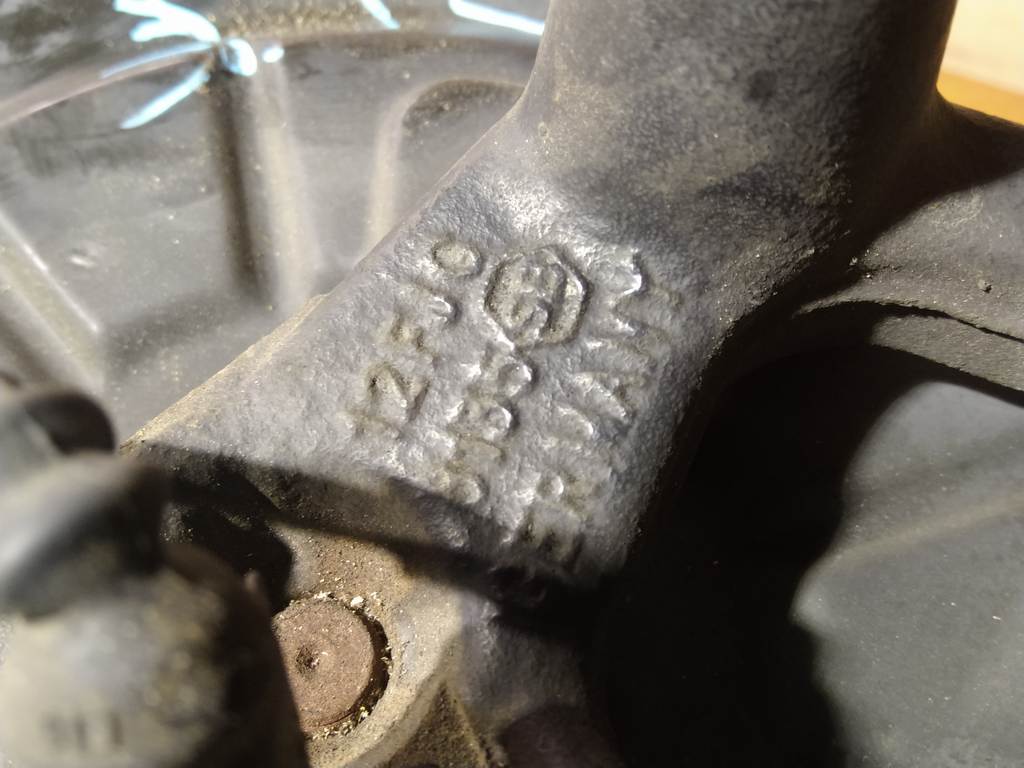 ступица Volkswagen Golf