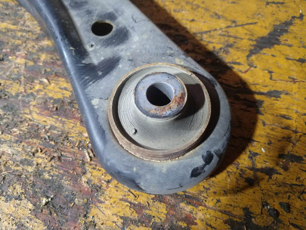 рычаг Suzuki Solio