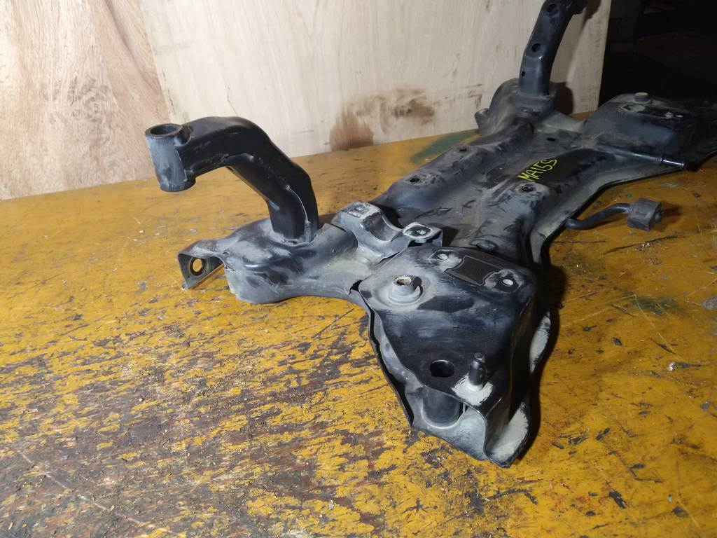 балка Suzuki Solio