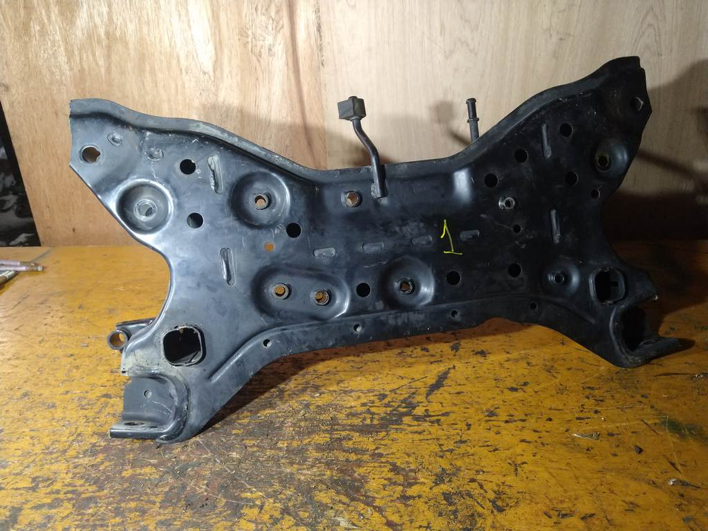 балка Suzuki Solio