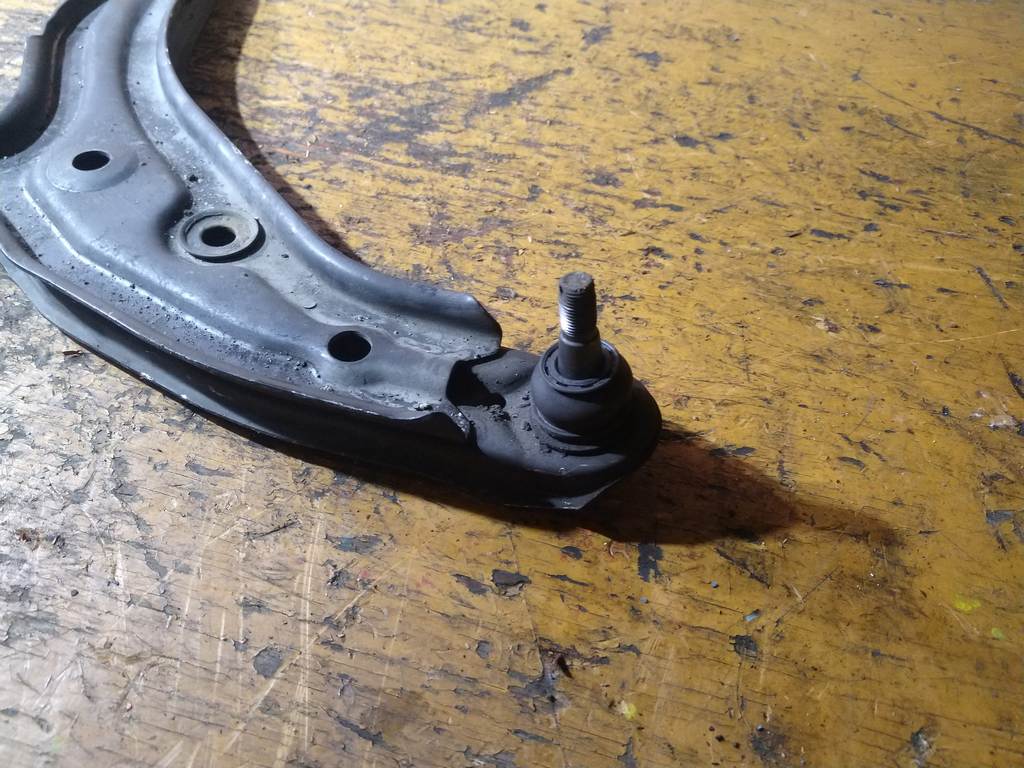 рычаг Nissan Cube