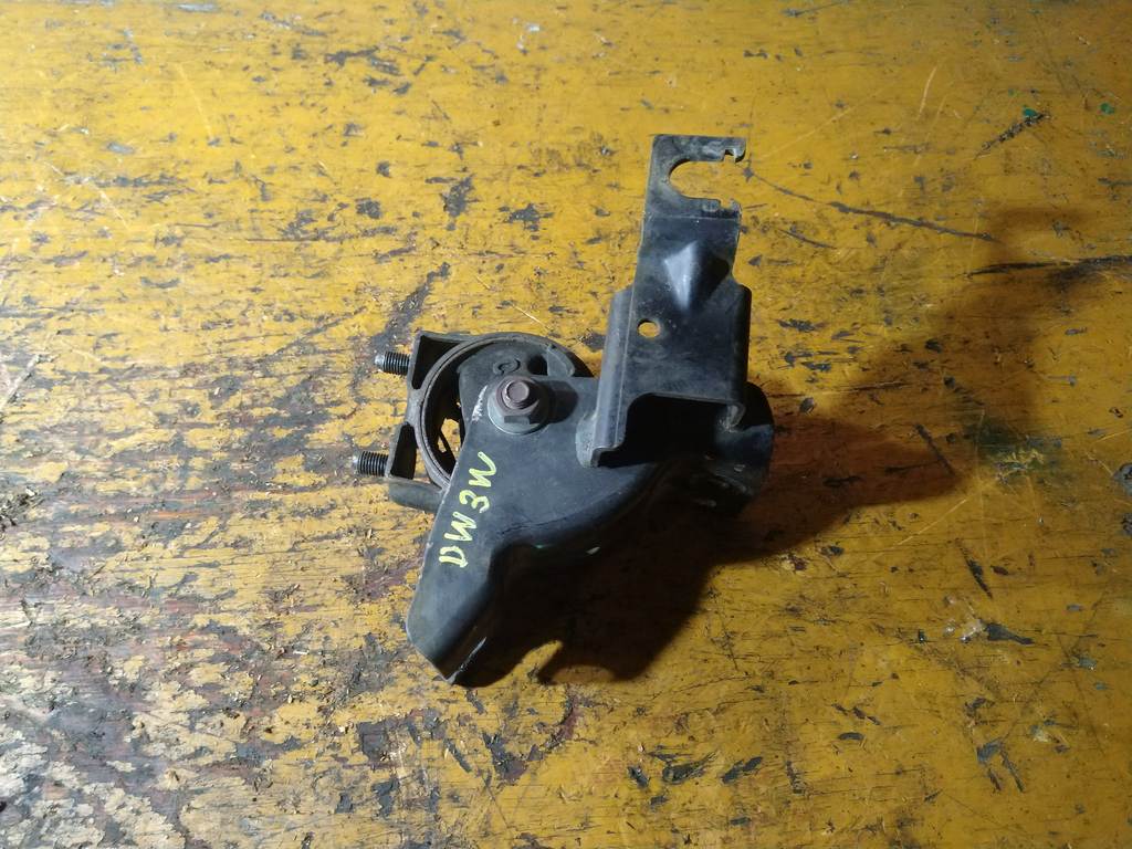 подушка двигателя Mazda Demio
