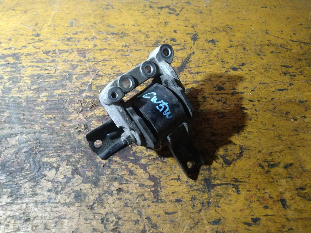 подушка двигателя Mitsubishi Outlander