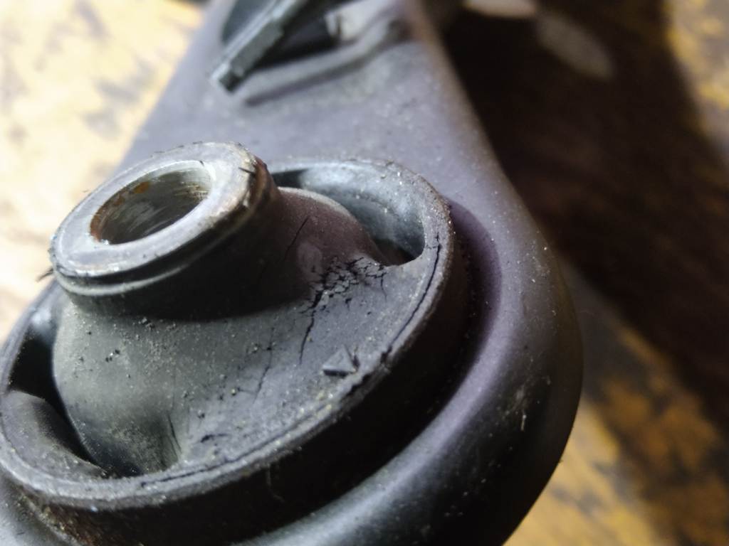 рычаг Mitsubishi Outlander