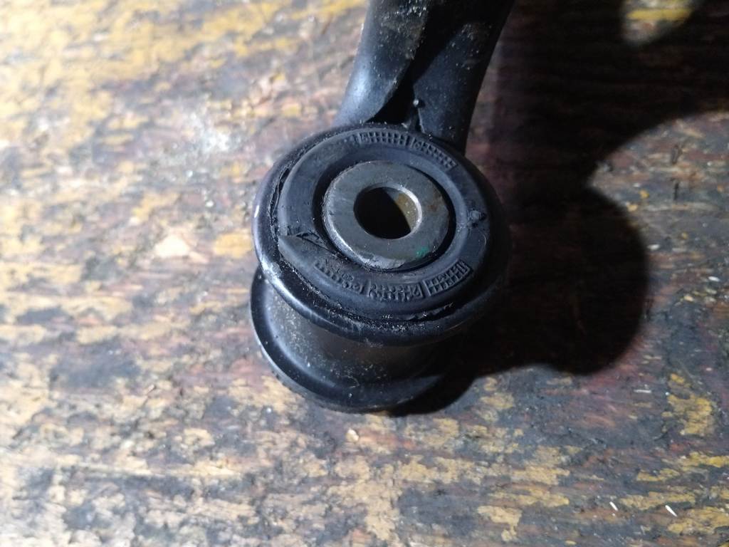 рычаг Mazda Demio