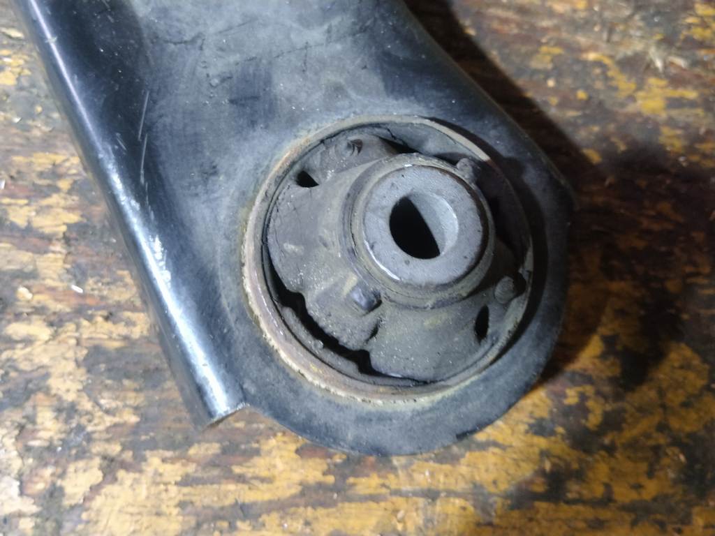 рычаг Nissan Note