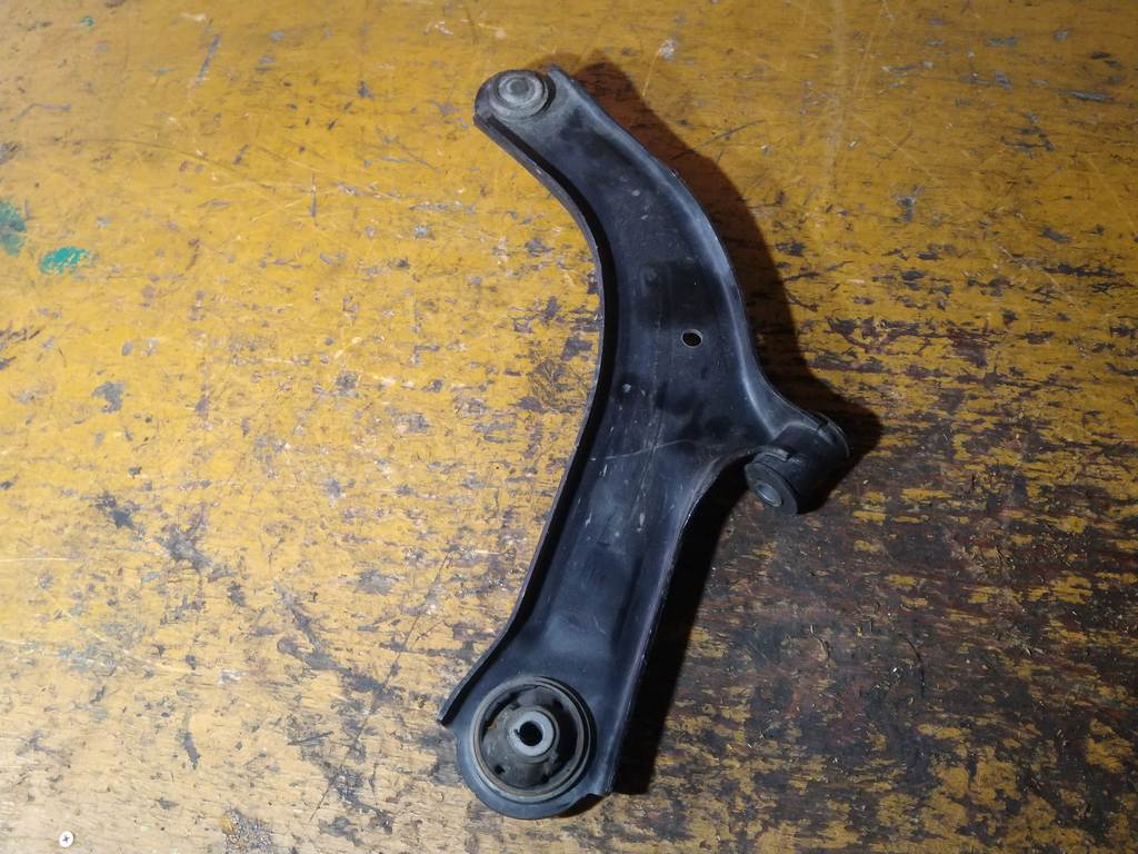 рычаг Nissan Note