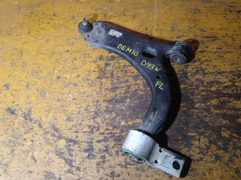 рычаг Mazda Demio