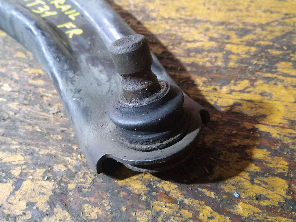 рычаг Nissan X-Trail