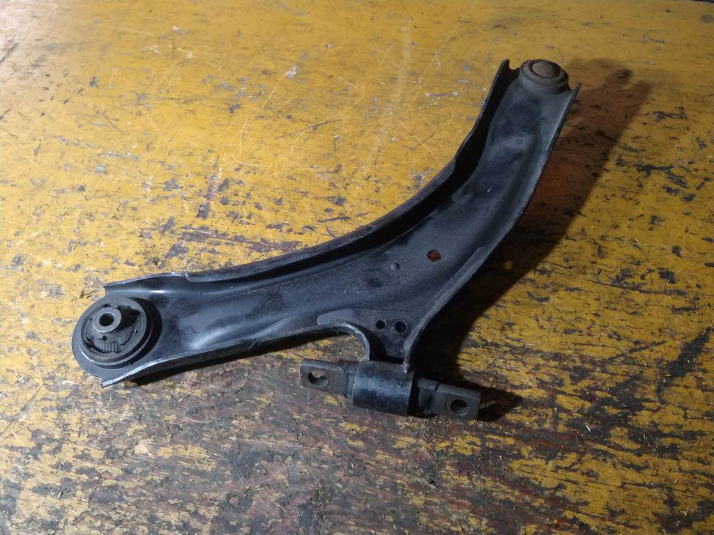 рычаг Nissan X-Trail