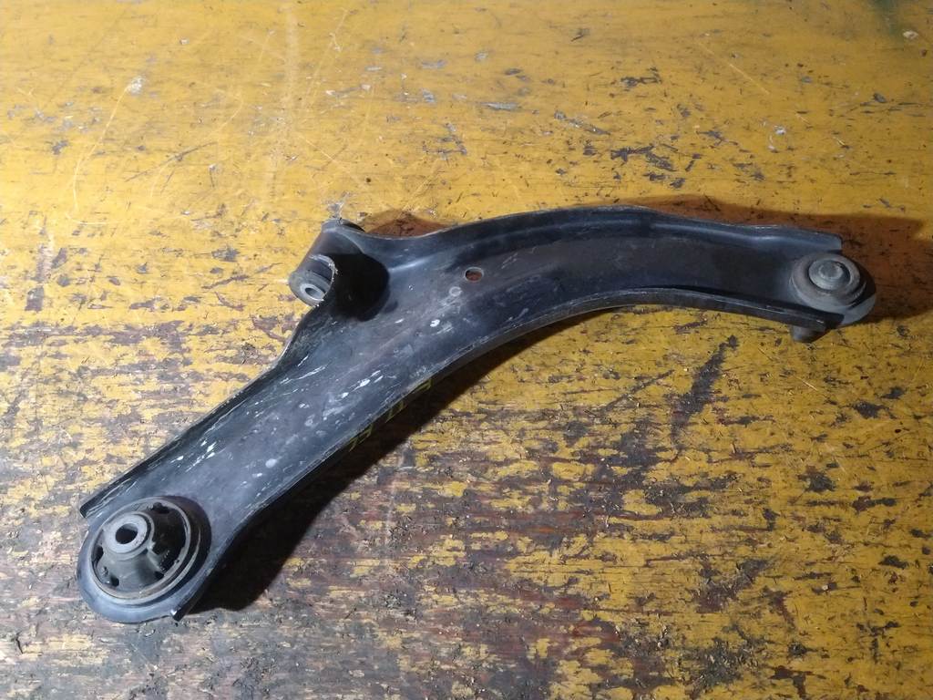 рычаг Nissan Note