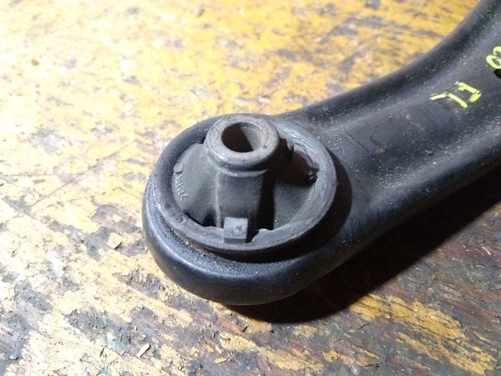 рычаг Toyota Funcargo