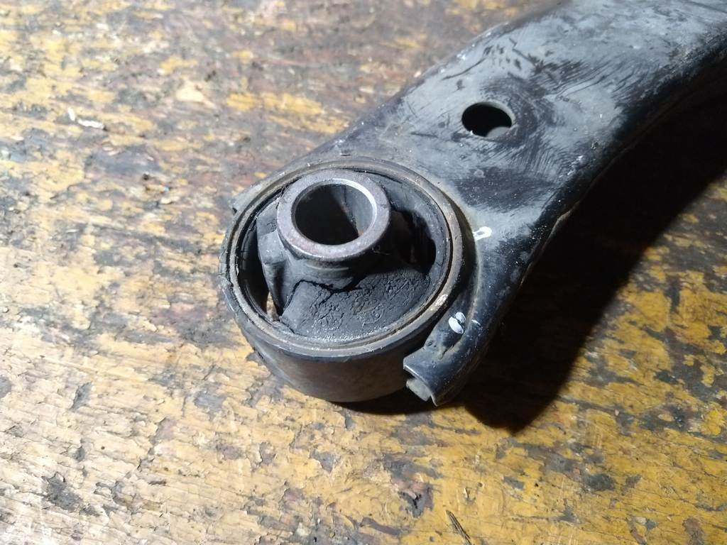 рычаг Subaru Impreza